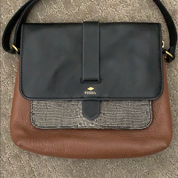 Fossil Purse! Like New Condition - Picture 2 of 4